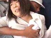 【上原結衣】新垣激似の美少女に激烈ピストンで思い切り顔射！